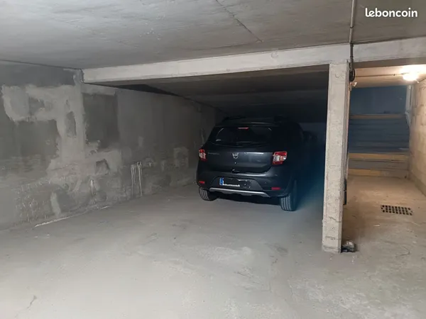 Location parking Romainville Place du marché