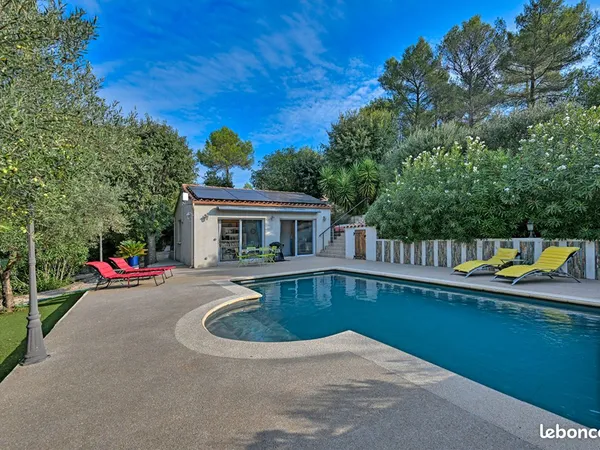 Propriété 10 pièces 287 m²