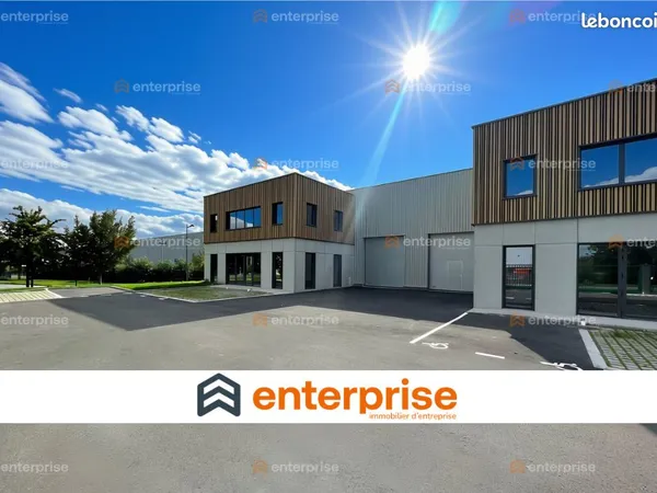 Local 1 668 m²