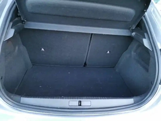 Peugeot 208 electrique 50 kwh 136ch — photo 6