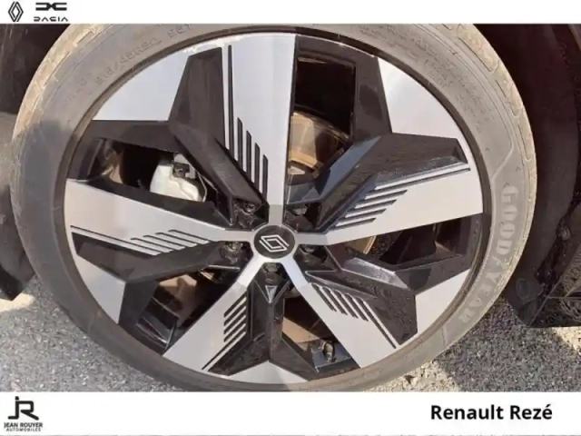 Renault Megane e-tech electric 220ch techno autonomie confort -25 — photo 8