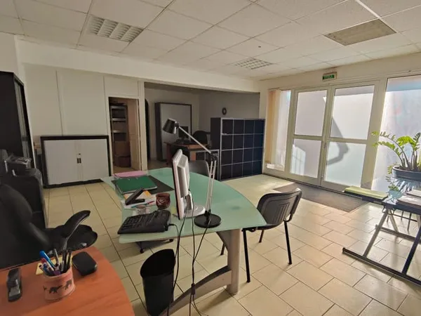 Local commercial 52 m²
