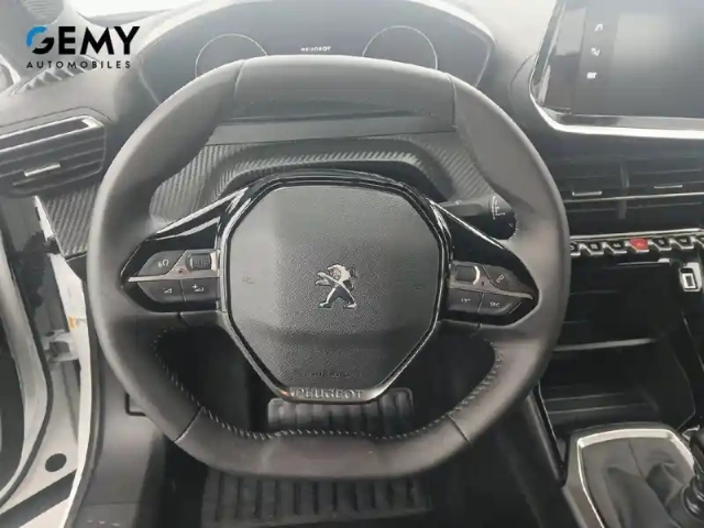 Peugeot 2008 puretech 130 s&amp;s bvm6 — photo 16