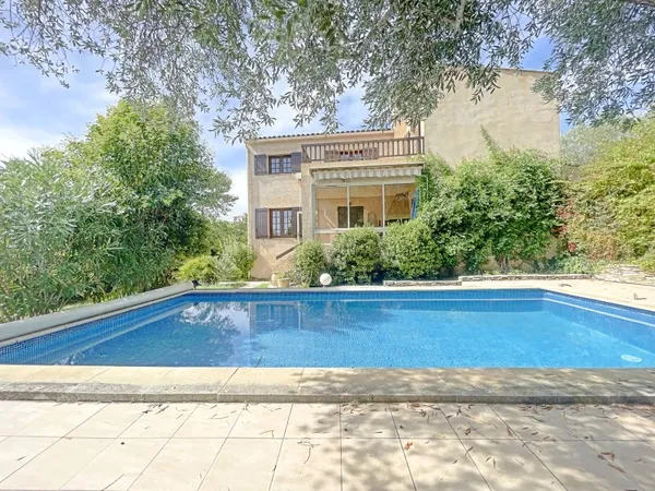 Maison 8 pièces 159 m²