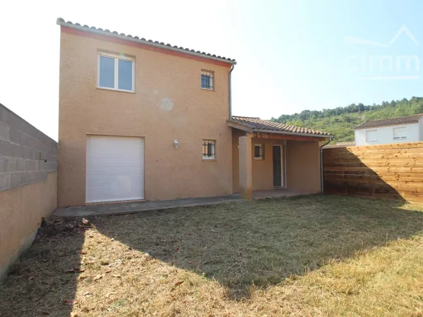 A vendre maison avec jardin et garage