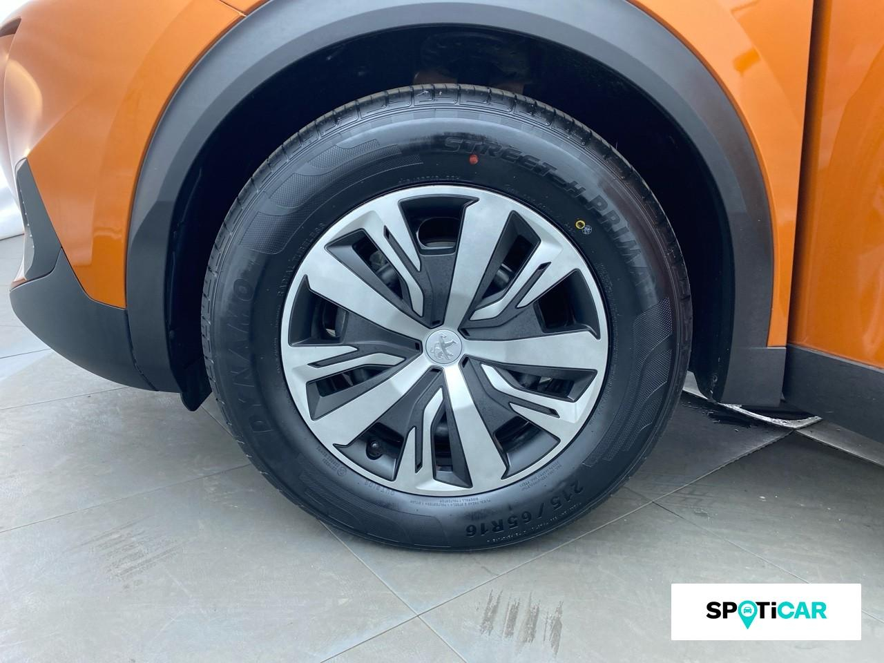 Peugeot 2008 1.2 puretech 100ch s&s active pack — photo 11