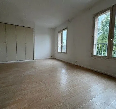 Studio 1 pièce 29 m²