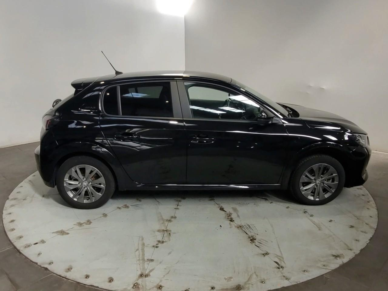 Peugeot 208 electrique 50 kwh 136ch style — photo 6