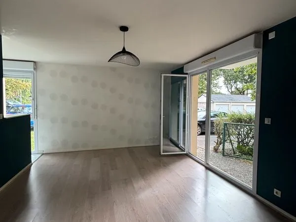 Appartement T2 avec jardin, terrasse et parking privatif - Janzé
