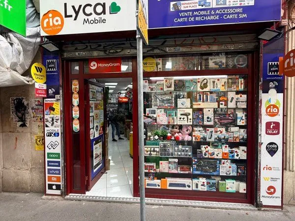 Fonds de commerce Taxiphone Bazar Épicerie Relais Colis - Paris 20e - 45 m²