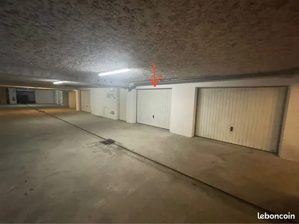 Location garage box sécurisé en sous terrain Cluses
