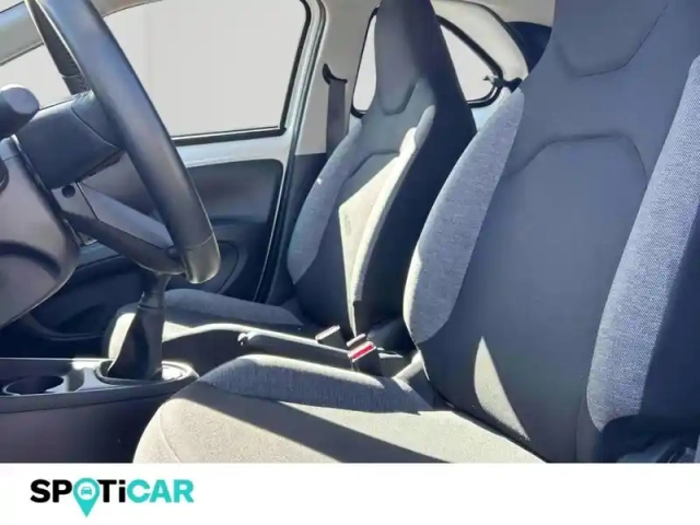 Toyota Aygo X 1.0 vvt-i 72ch design — photo 27