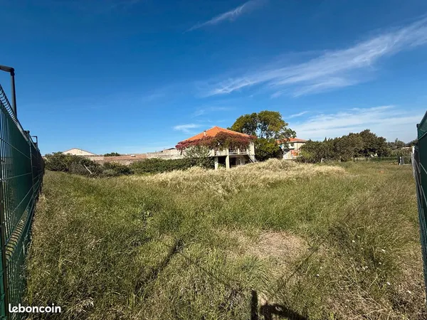 Terrain 1900 m² CAVAILLON