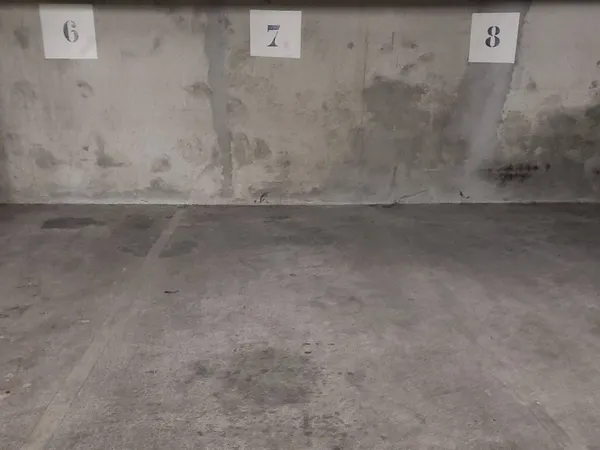 Parking 11 m²