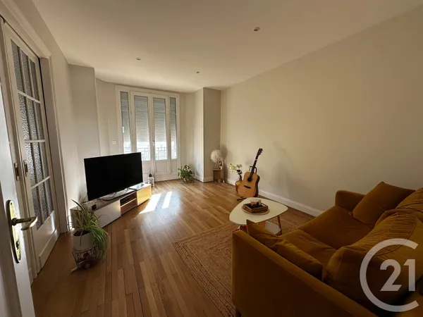 Appartement 2 pièces 57 m²