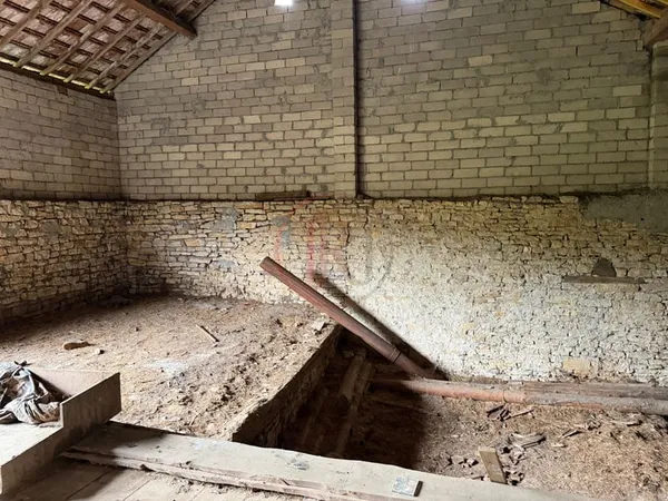 Belle grange à réhabilitée