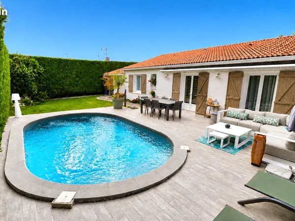 Tres belle maison, plain-pied, 110m², belles prestations, piscine