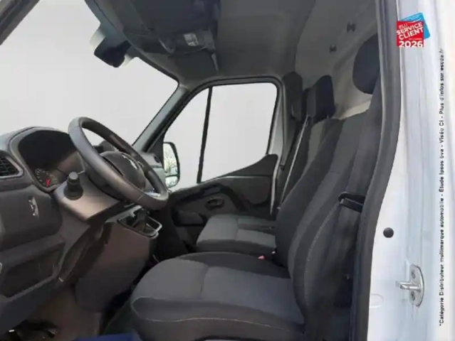 Renault Master fg f3300 l2h2 2.3 blue dci 135ch grand confort euro6 — photo 26