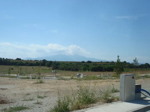 Terrain 240 m²