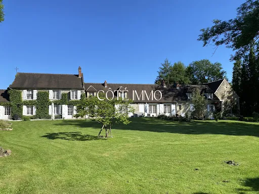 Maison 14 pièces 470 m²