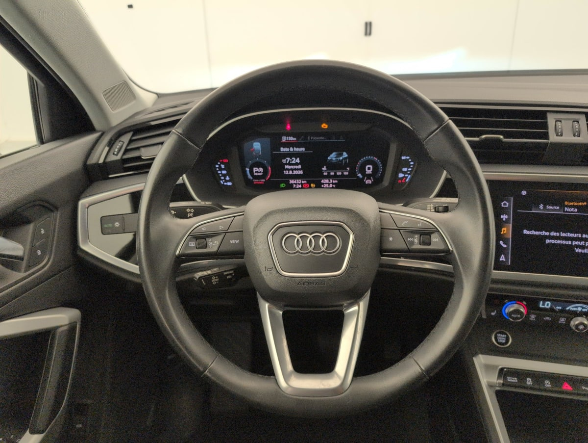 Audi Q3 Sportback — photo 14