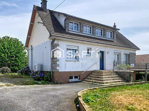 Maison de 126m², 4 chs, terrain de 1035 m², La Sauvagère