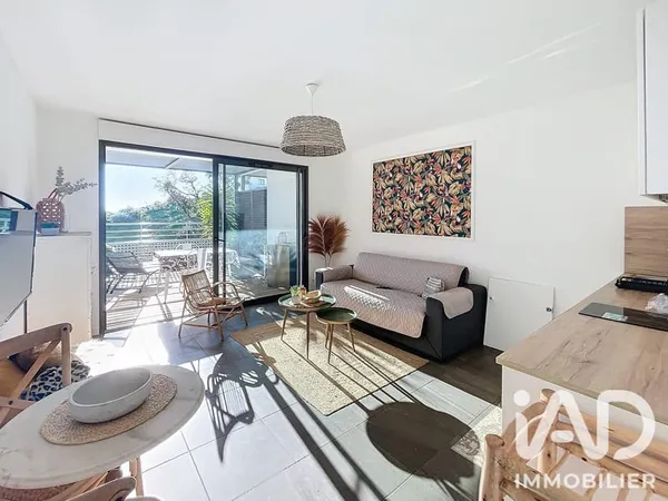 Studio 1 pièce 27 m²