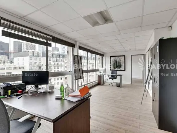 Bureaux 150 m²