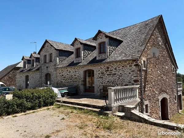 Maison 14 pièces 312 m²