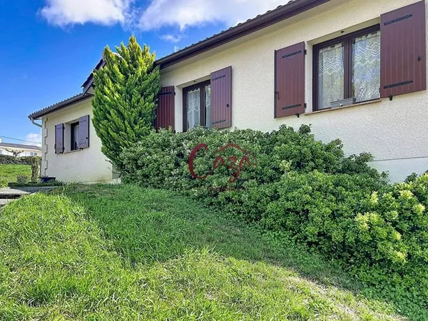 Maison de plain-pied 5 pièces 93 m²
