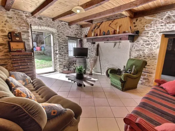 A VENDRE MAISON 165 M2 2 APPARTS VILLARD LEGER 73390