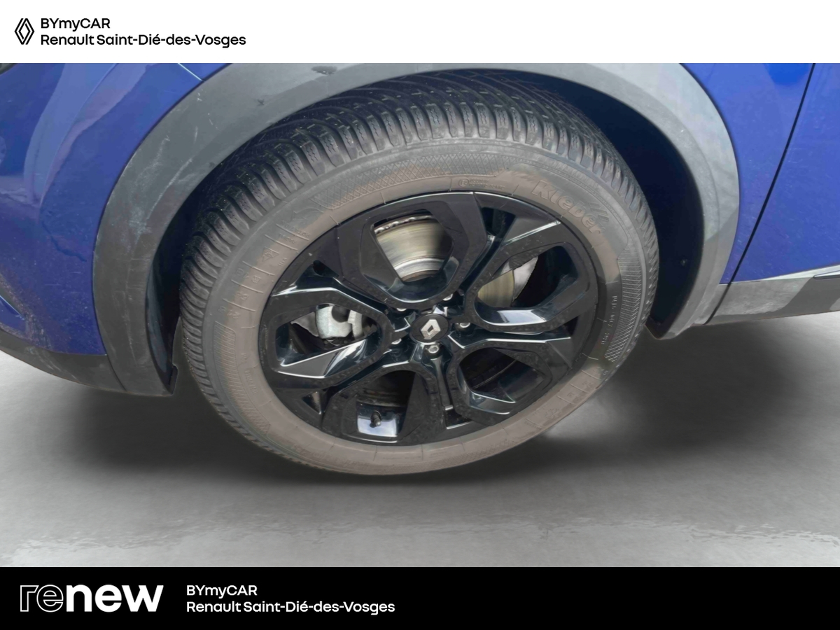 Renault Captur E-Tech 145 — photo 14