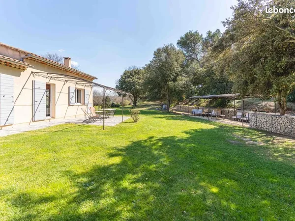 Maison 5 pièces 160 m²