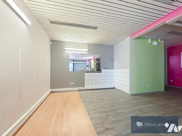 Local d'activités 65 m²