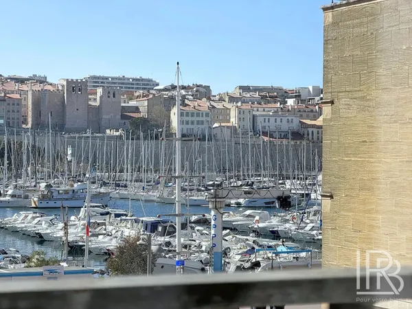 A vendre T3 Hotel de ville Marseille 2 rue de la loge