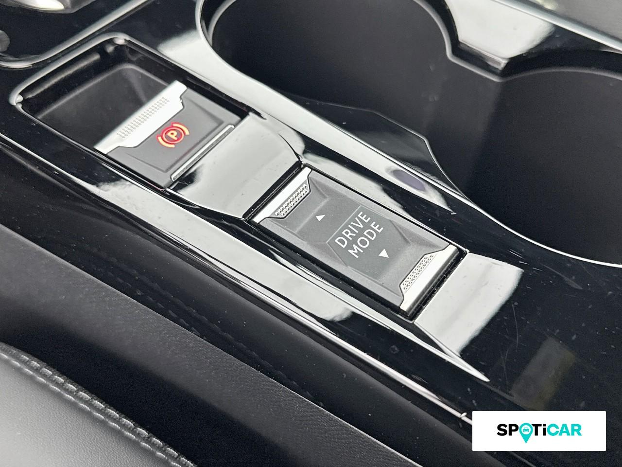 Peugeot 2008 1.2 puretech 130ch s&s gt pack eat8 — photo 18