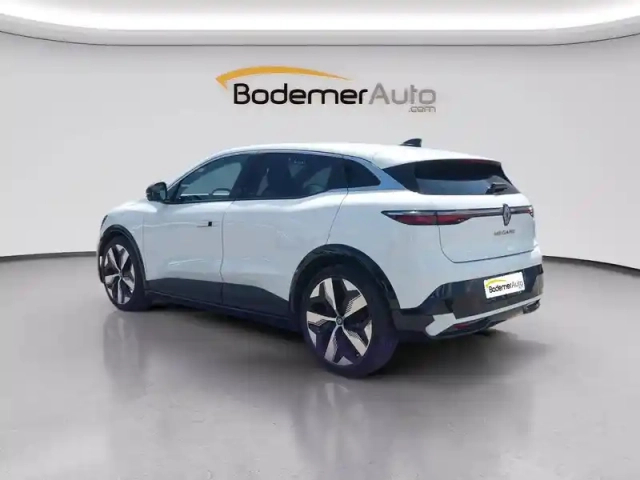 Renault Megane e-tech ev60 220 ch super charge — photo 3
