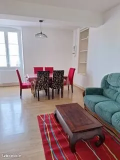 Appartement T2 rez de chaussée vue sur loire