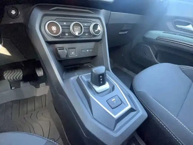 Dacia Sandero eco-g 120 auto — photo 13
