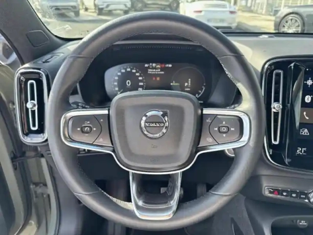 Volvo Xc40 t5 recharge 180 + 82ch start dct 7 — photo 12