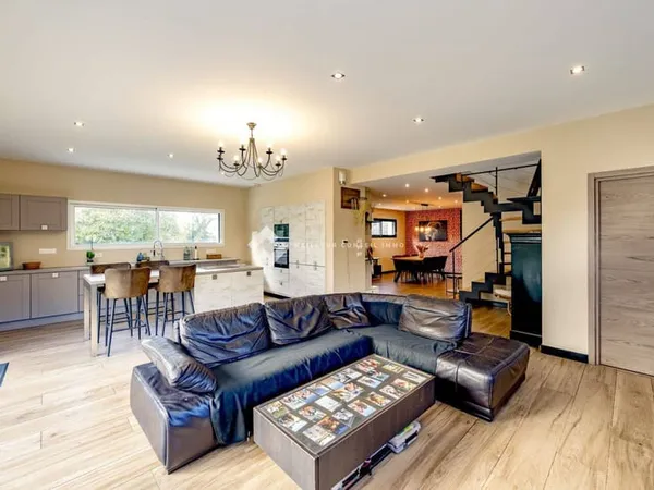 Maison 5 pièces 155 m²