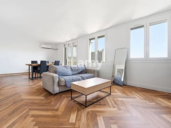 Appartement 2 pièces 64 m²