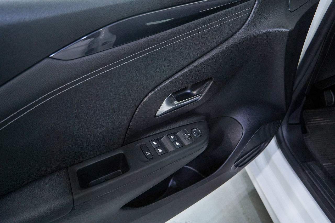Opel Corsa — photo 16
