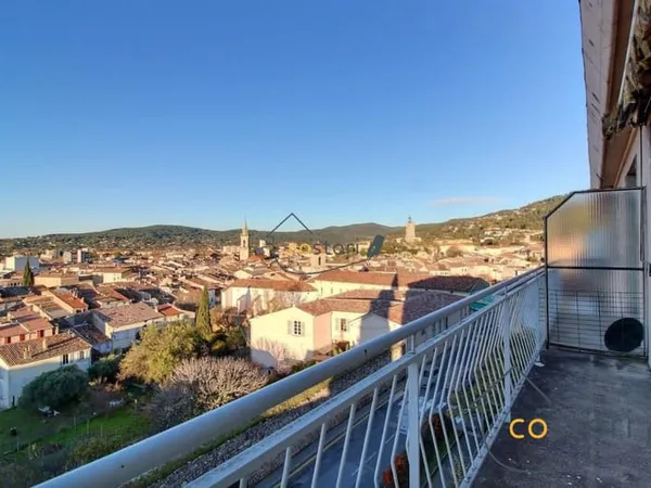 Draguignan - T3/4 avec balcon & garage