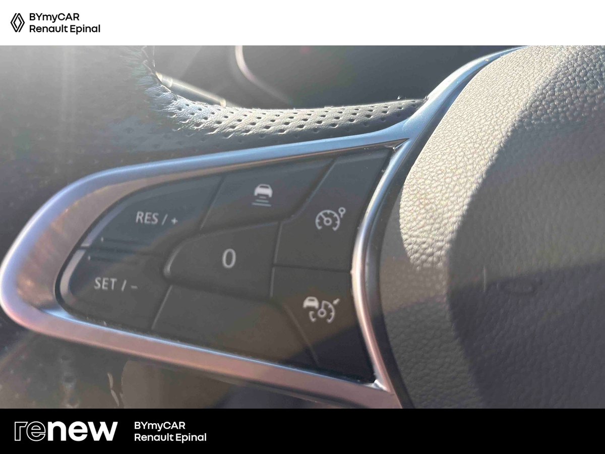Renault Arkana E-Tech hybride 145 - 22 — photo 18