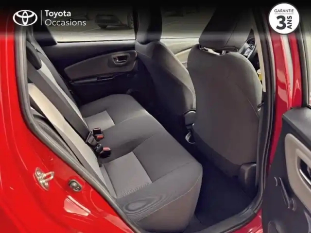 Toyota Yaris 110 vvt-i ultimate 5p — photo 7