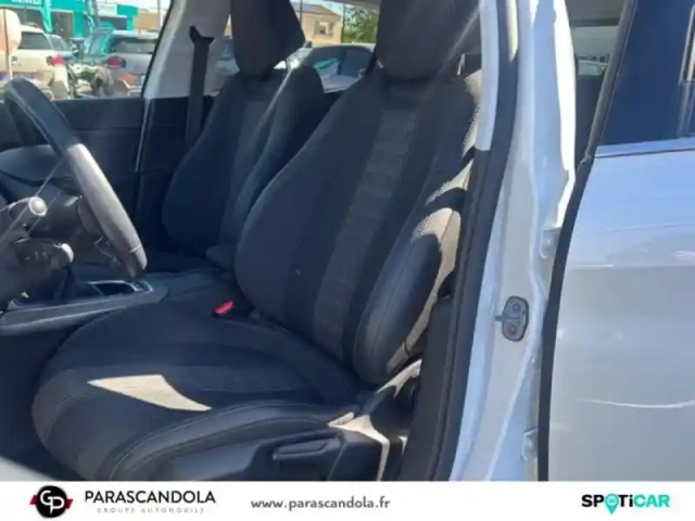 Peugeot 308 1.2 puretech 130ch e6.3 s&amp;s allure — photo 9