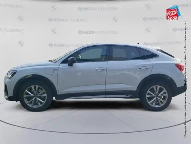 Audi Q3 sportback 45 tfsi e 245ch s line s tronic 6 — photo 9