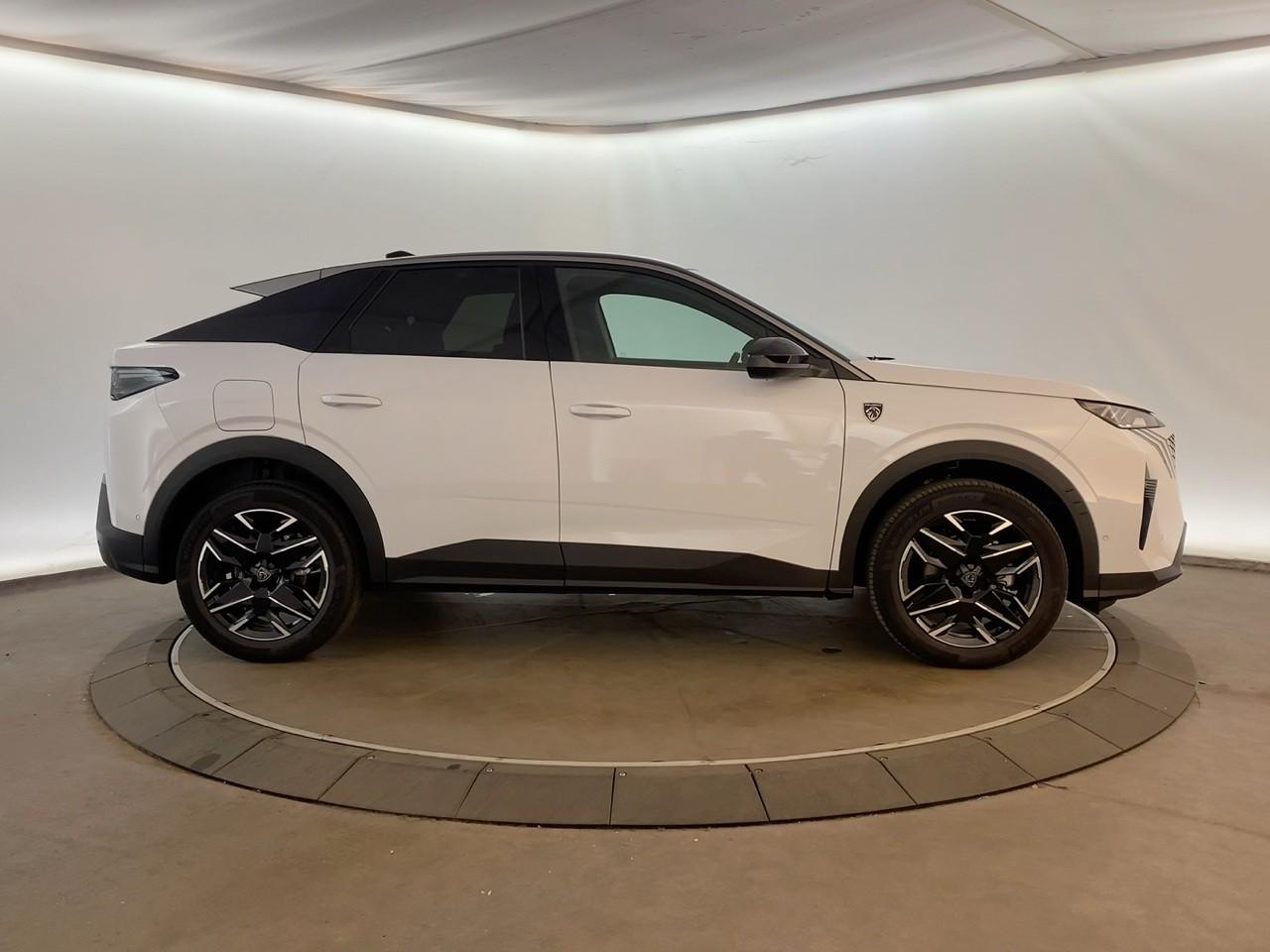 Peugeot 3008 hybrid 145 e-dcs6 gt — photo 4