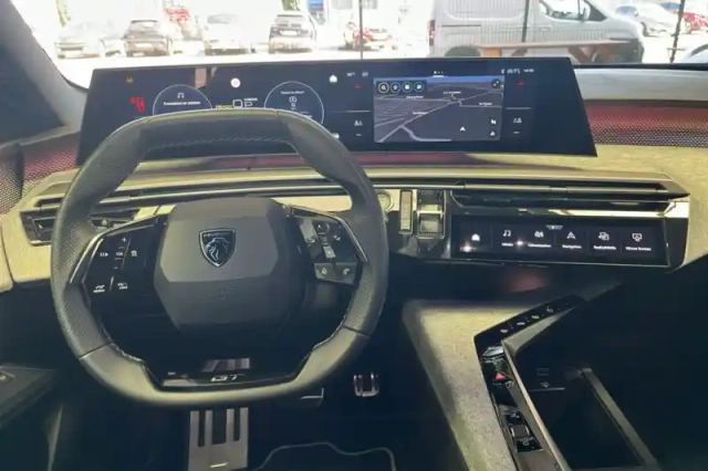 Peugeot 3008 plug-in hybrid 225 e-dcs7 — photo 18